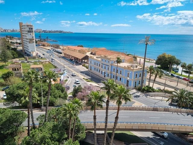 2 quarto Penthouse para venda em Goteta, Alicante cidade - 625 000 € (Ref: 9688658)