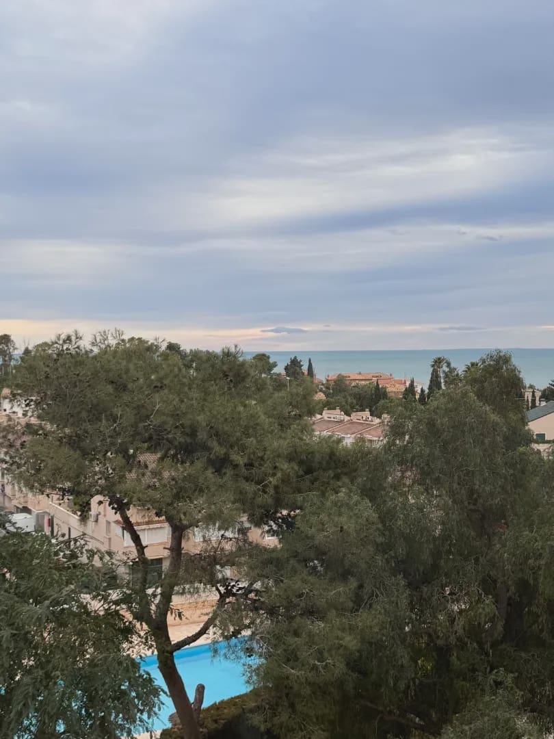 2 bedroom Flat for sale in Alicante / Alacant city with pool garage - € 370,000 (Ref: 9720514)