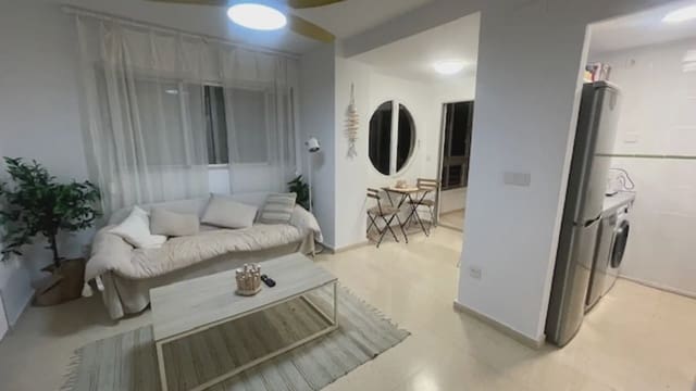 2 soveværelse Lejlighed til salg i Cabo de las Huertas, Alicante by med swimmingpool garage - € 370.000 (Ref: 9720514)