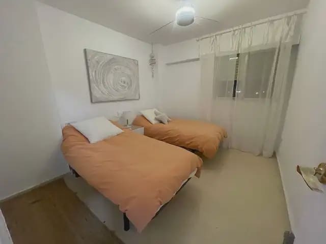 2 soveværelse Lejlighed til salg i Alicante by med swimmingpool garage - € 330.000 (Ref: 9720514)