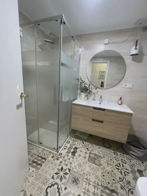 2 soveværelse Lejlighed til salg i Alicante by med swimmingpool garage - € 330.000 (Ref: 9720514)
