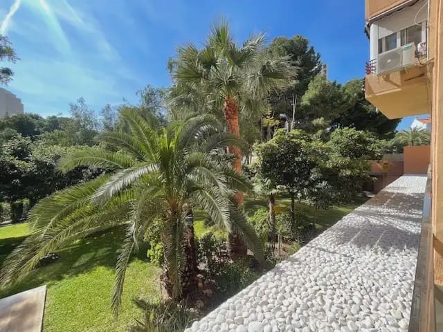 2 soveværelse Lejlighed til salg i Alicante by med swimmingpool garage - € 330.000 (Ref: 9720514)