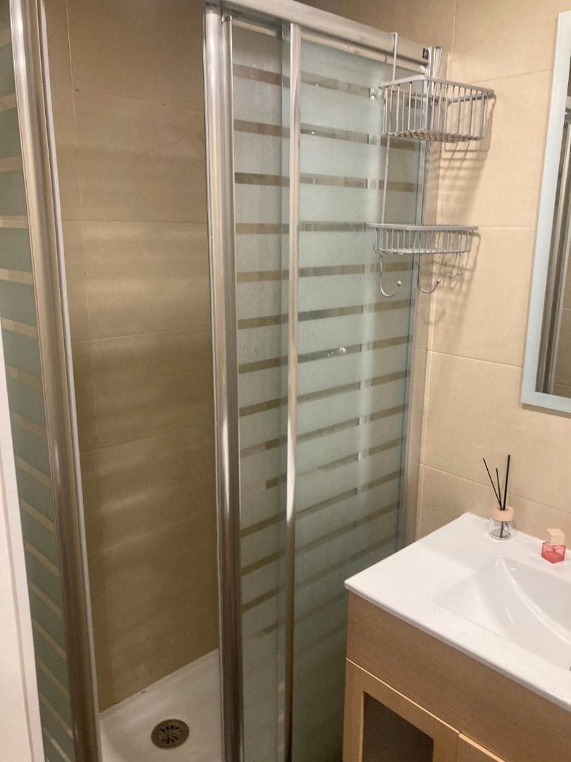 2 bedroom Flat for sale in Alicante / Alacant city with pool garage - € 454,000 (Ref: 9720919)