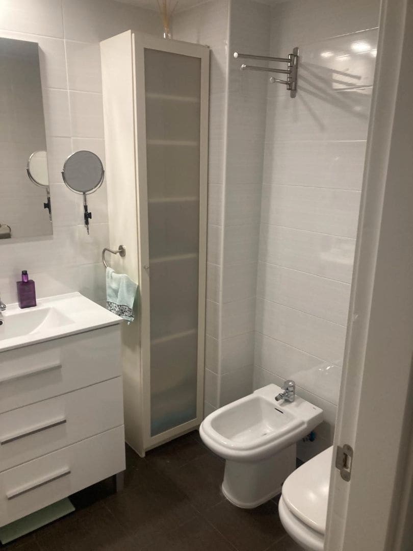 2 bedroom Flat for sale in Alicante / Alacant city with pool garage - € 454,000 (Ref: 9720919)