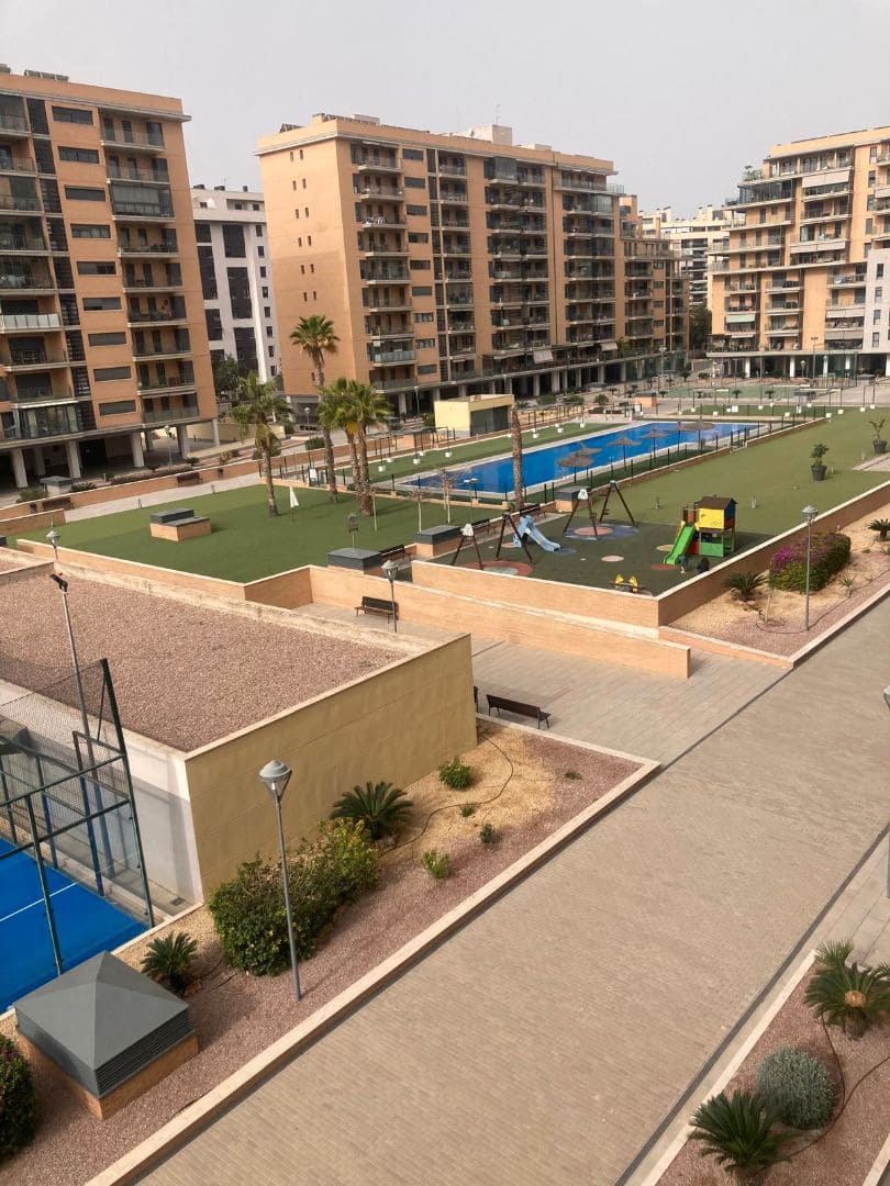 2 bedroom Flat for sale in Alicante / Alacant city with pool garage - € 454,000 (Ref: 9720919)