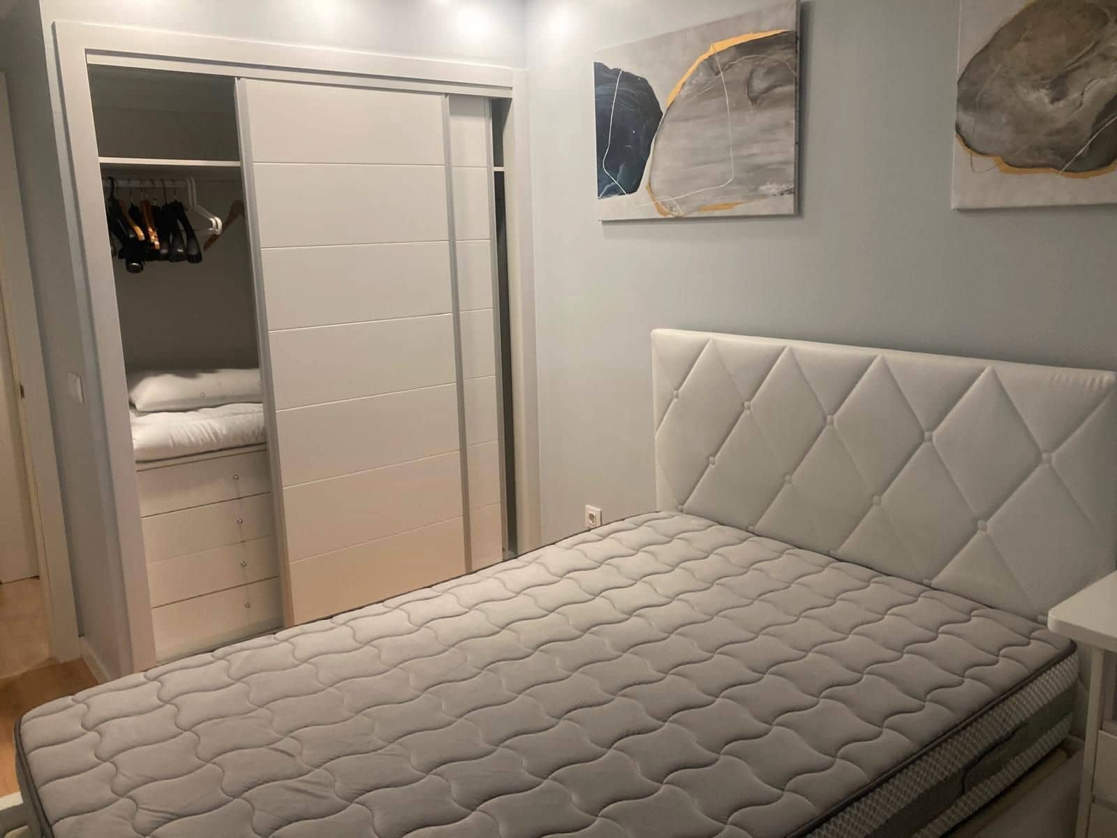 2 bedroom Flat for sale in Alicante / Alacant city with pool garage - € 454,000 (Ref: 9720919)