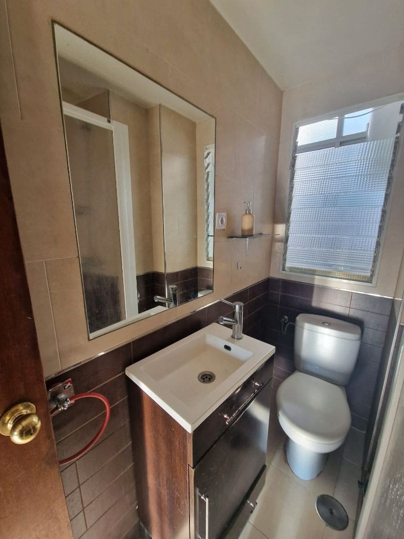 3 bedroom Flat for rent in Alicante / Alacant city - € 1,100 (Ref: 9726186)