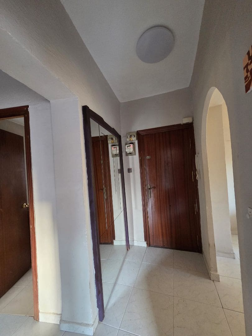 3 bedroom Flat for rent in Alicante / Alacant city - € 1,100 (Ref: 9726186)