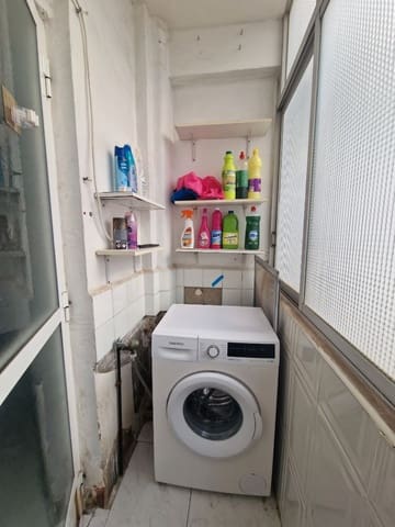 3 bedroom Flat for rent in Carolinas Bajas, Alicante / Alacant city - € 1,100 (Ref: 9726186)