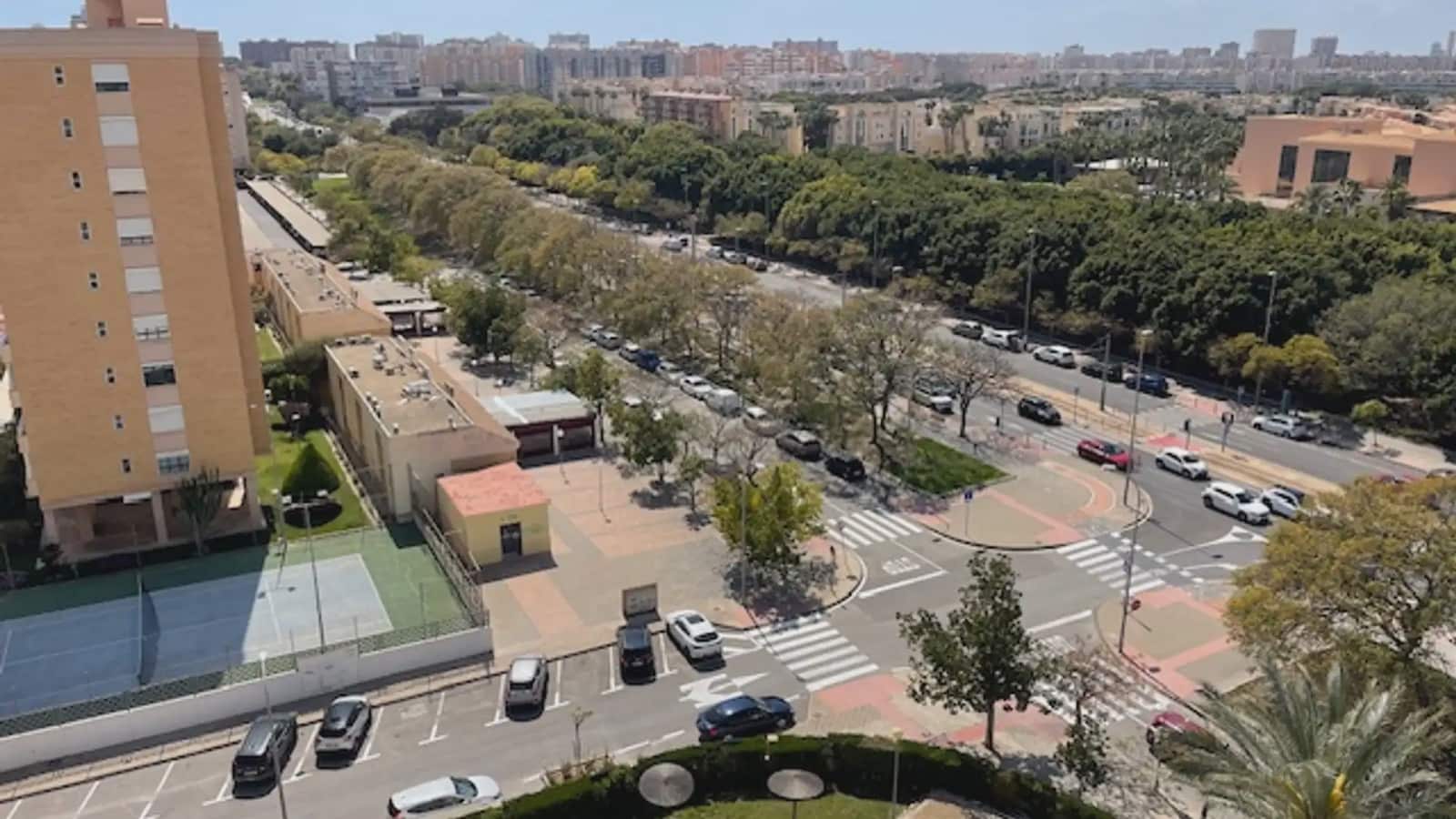 3 bedroom Penthouse for sale in Alicante / Alacant city with pool garage - € 539,000 (Ref: 9734126)