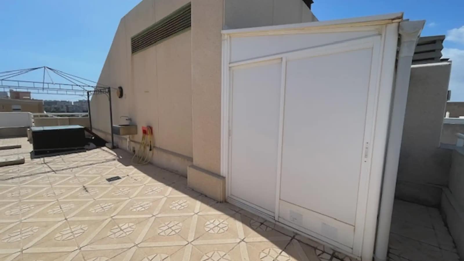 3 bedroom Penthouse for sale in Alicante / Alacant city with pool garage - € 539,000 (Ref: 9734126)