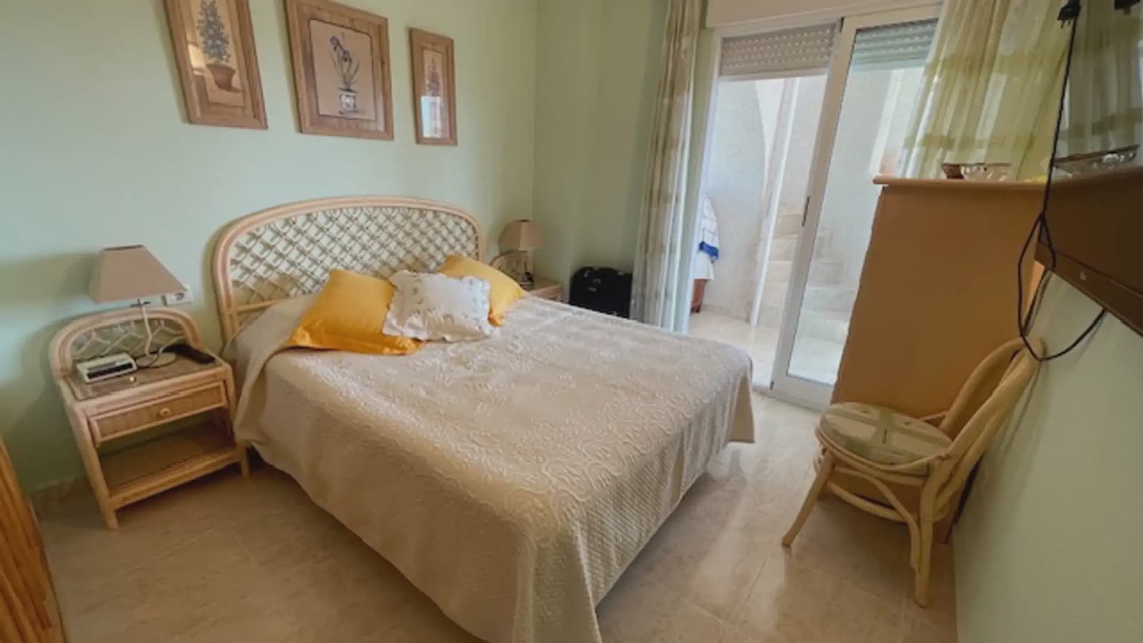 3 bedroom Penthouse for sale in Alicante / Alacant city with pool garage - € 539,000 (Ref: 9734126)