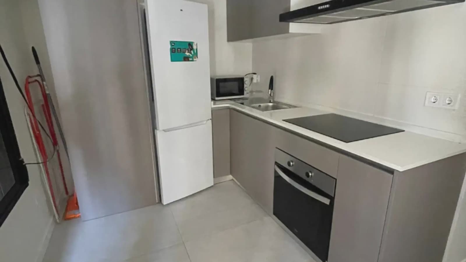 1 bedroom Flat for rent in Alicante / Alacant city - € 1,100 (Ref: 9741363)