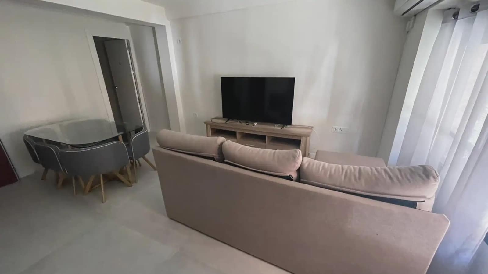 1 bedroom Flat for rent in Alicante / Alacant city - € 1,100 (Ref: 9741363)