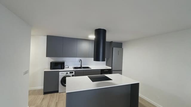 3 makuuhuone Asunto vuokrattavana paikassa Ensanche - Diputacion, Alicante kaupunki mukana 
autotalli - 1 700 € (Ref: 9741364)