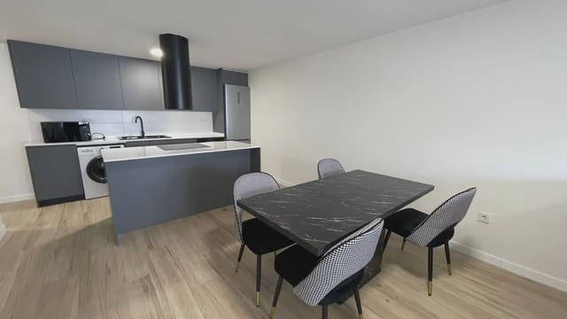 3 makuuhuone Asunto vuokrattavana paikassa Ensanche - Diputacion, Alicante kaupunki mukana 
autotalli - 1 700 € (Ref: 9741364)