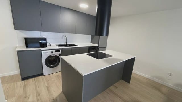 3 makuuhuone Asunto vuokrattavana paikassa Ensanche - Diputacion, Alicante kaupunki mukana 
autotalli - 1 700 € (Ref: 9741364)