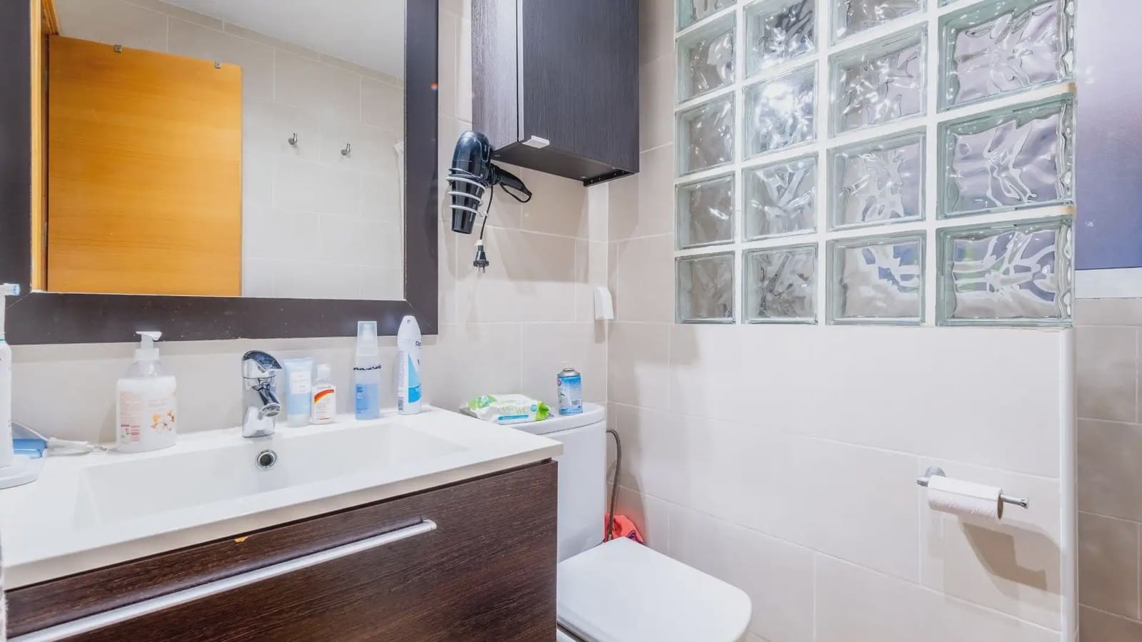 3 bedroom Flat for sale in Alicante / Alacant city - € 270,000 (Ref: 9741365)