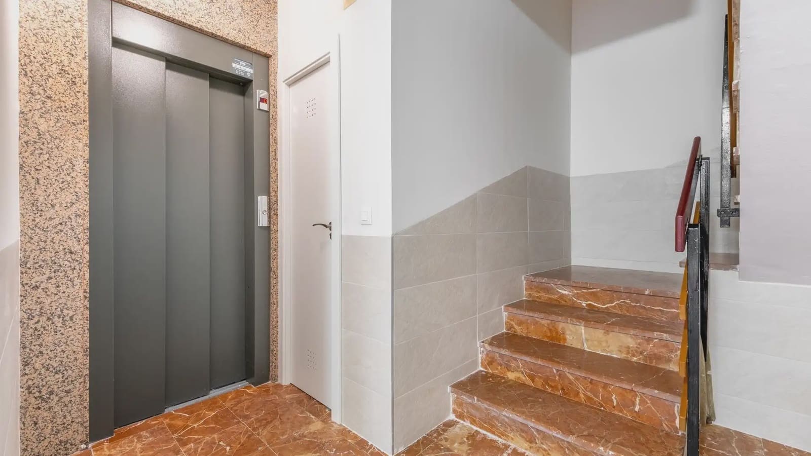 3 bedroom Flat for sale in Alicante / Alacant city - € 270,000 (Ref: 9741365)