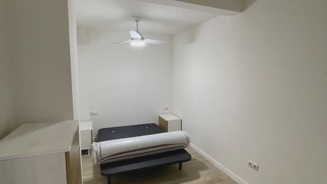 2 soverom Leilighet til leie i Barrio del Centro, Alicante by - € 1 250 (Ref: 9741366)