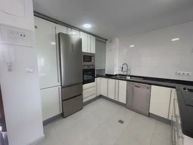 3 sypialnia Mieszkanie do wynajęcia w PAU, Miasto Alicante / Alacant z basenem garażem - 2 000 € (Ref: 9755028)