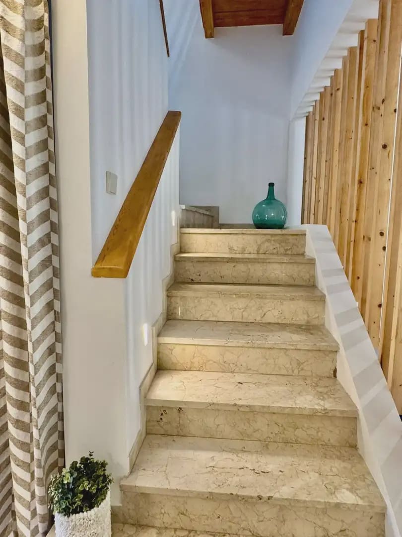 3 makuuhuone Bungalow vuokrattavana paikassa Alicante kaupunki mukana uima-altaan 
autotalli - 2 000 € (Ref: 9755029)