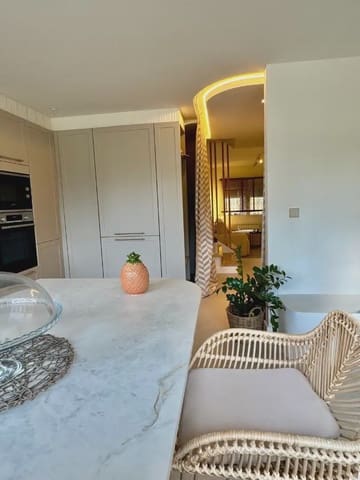 3 makuuhuone Bungalow vuokrattavana paikassa Cabo de las Huertas, Alicante kaupunki mukana uima-altaan 
autotalli - 2 000 € (Ref: 9755029)