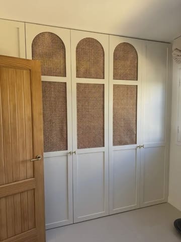 3 makuuhuone Bungalow vuokrattavana paikassa Cabo de las Huertas, Alicante kaupunki mukana uima-altaan 
autotalli - 2 000 € (Ref: 9755029)