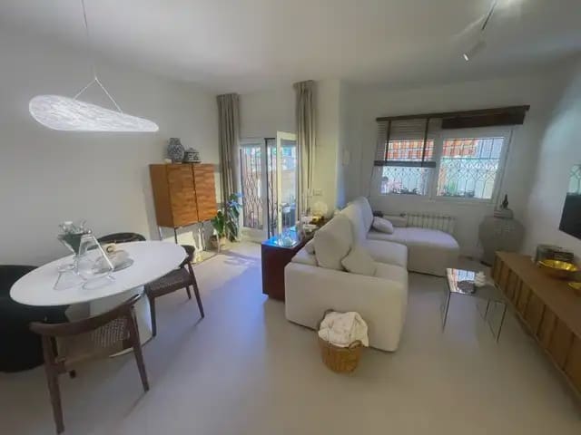 3 bedroom Bungalow for rent in Alicante / Alacant city with pool garage - € 2,100 (Ref: 9755029)