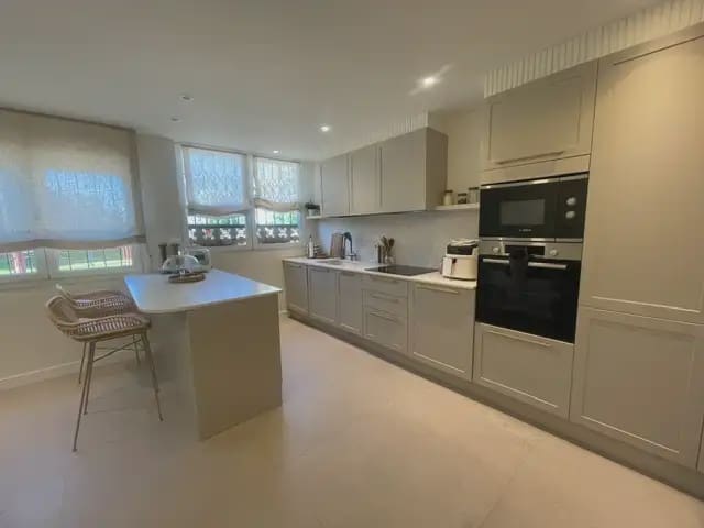 3 bedroom Bungalow for rent in Alicante / Alacant city with pool garage - € 2,100 (Ref: 9755029)