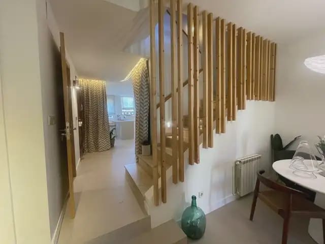3 bedroom Bungalow for rent in Alicante / Alacant city with pool garage - € 2,100 (Ref: 9755029)