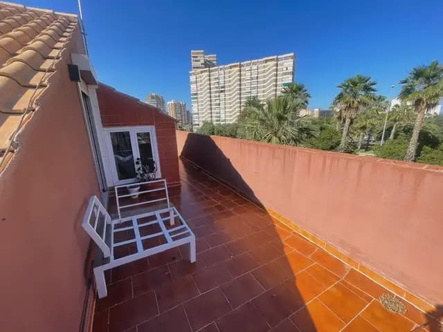 3 bedroom Bungalow for rent in Alicante / Alacant city with pool garage - € 2,100 (Ref: 9755029)