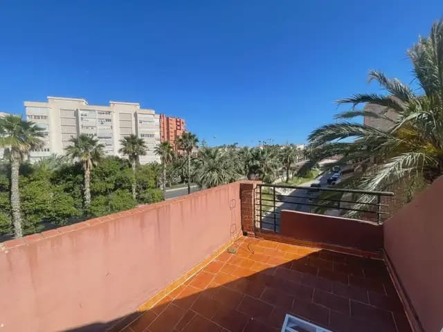 3 bedroom Bungalow for rent in Alicante / Alacant city with pool garage - € 2,100 (Ref: 9755029)