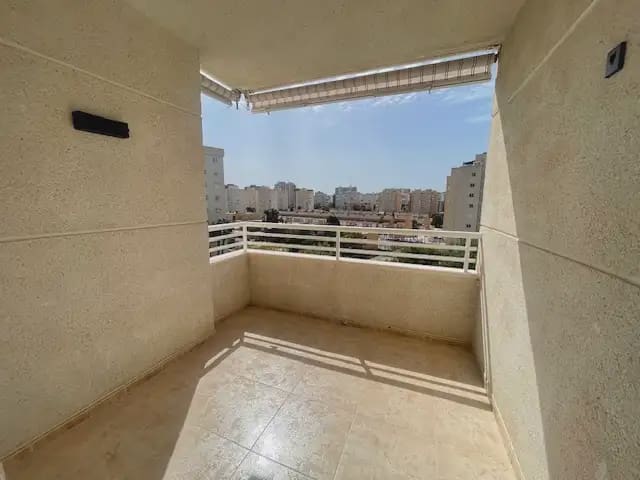 2 soverom Leilighet til leie i Playa de San Juan, Alicante by med svømmebasseng garasje - € 1 200 (Ref: 9755107)