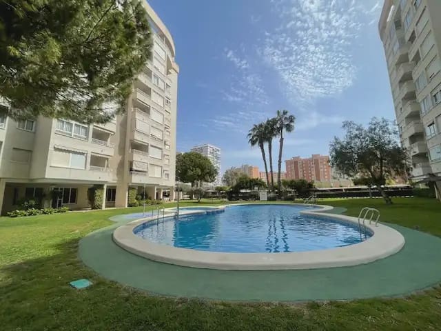 2 bedroom Flat for rent in Alicante / Alacant city with pool garage - € 1,200 (Ref: 9755107)