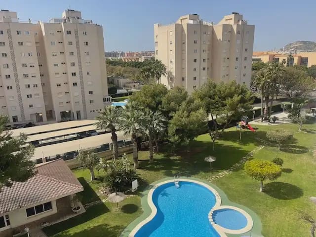 2 soverom Leilighet til leie i Playa de San Juan, Alicante by med svømmebasseng garasje - € 1 200 (Ref: 9755107)