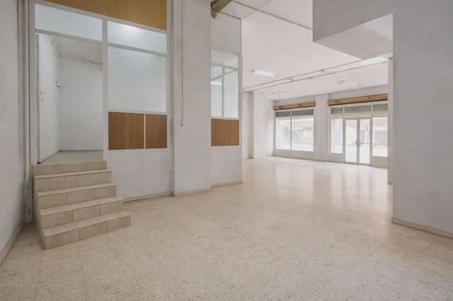 Kommersiell till salu i Santo Domingo, Alicante stad - 179 000 € (Ref: 9758288)