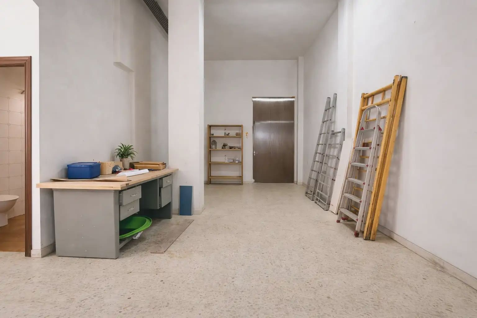 Kommersiell till salu i Alicante stad - 179 000 € (Ref: 9758288)