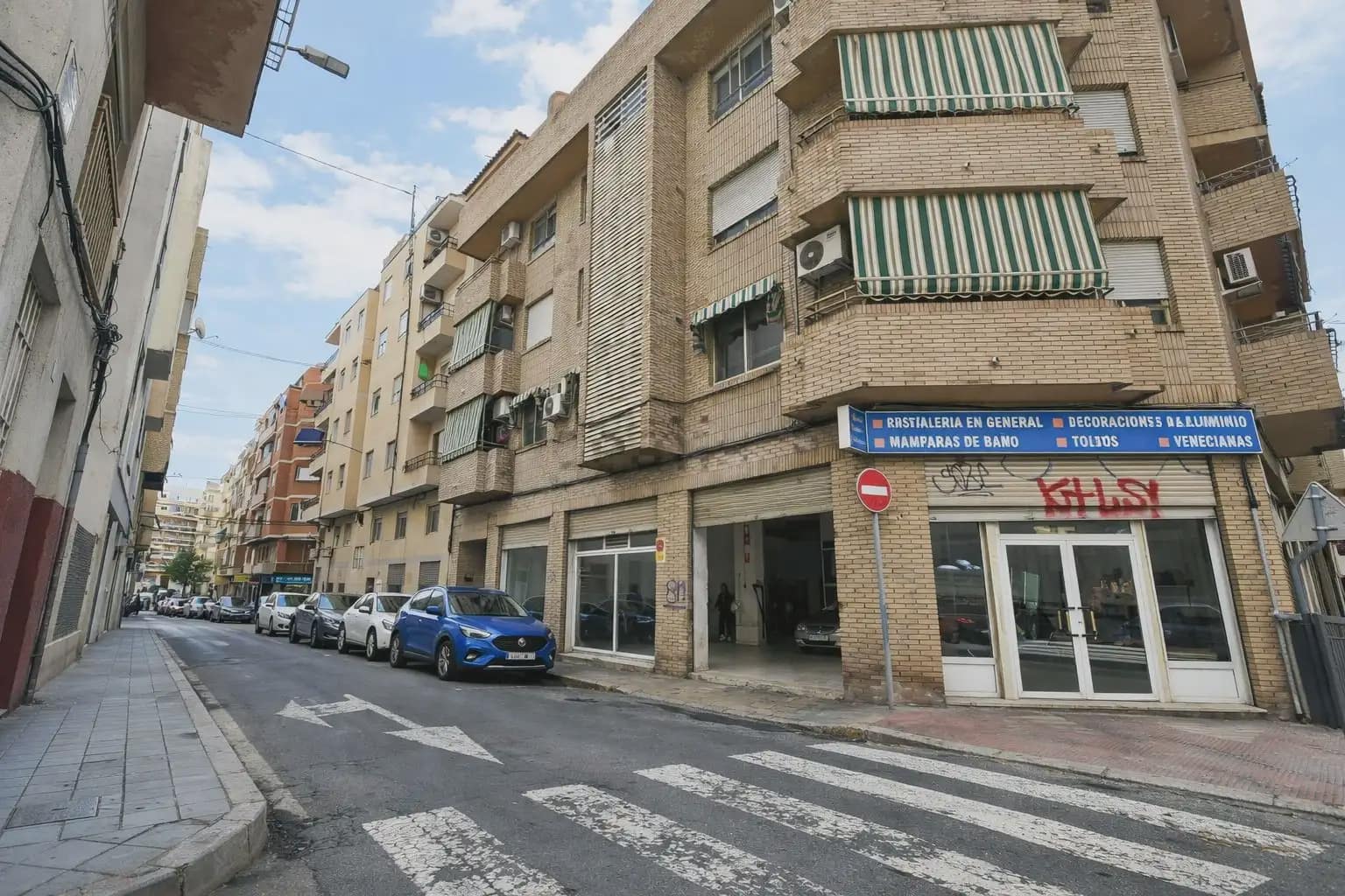 Kommersiell till salu i Alicante stad - 179 000 € (Ref: 9758288)