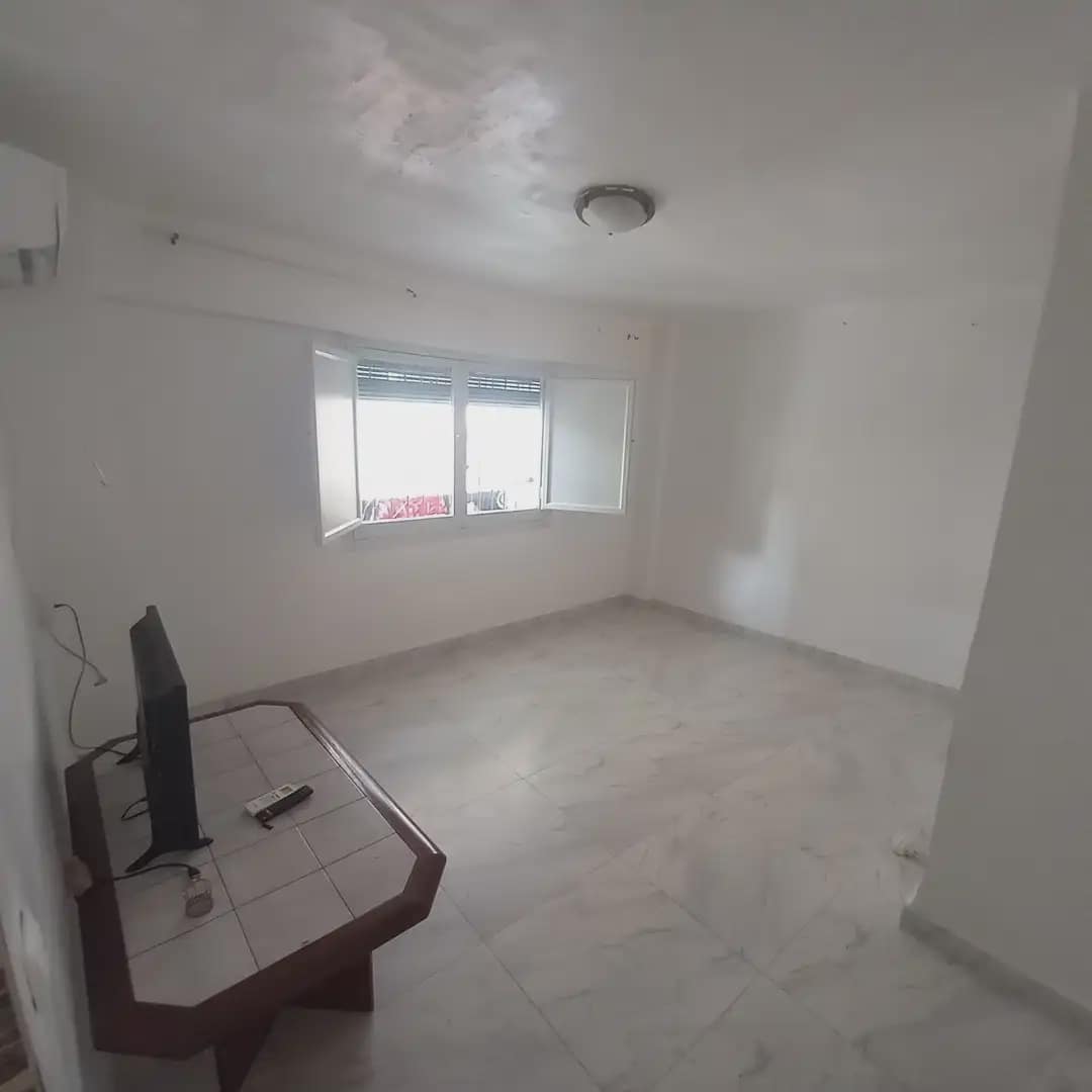 Piso de 3 habitaciones en Alicante / Alacant ciudad en venta - 79.000 € (Ref: 9772581)