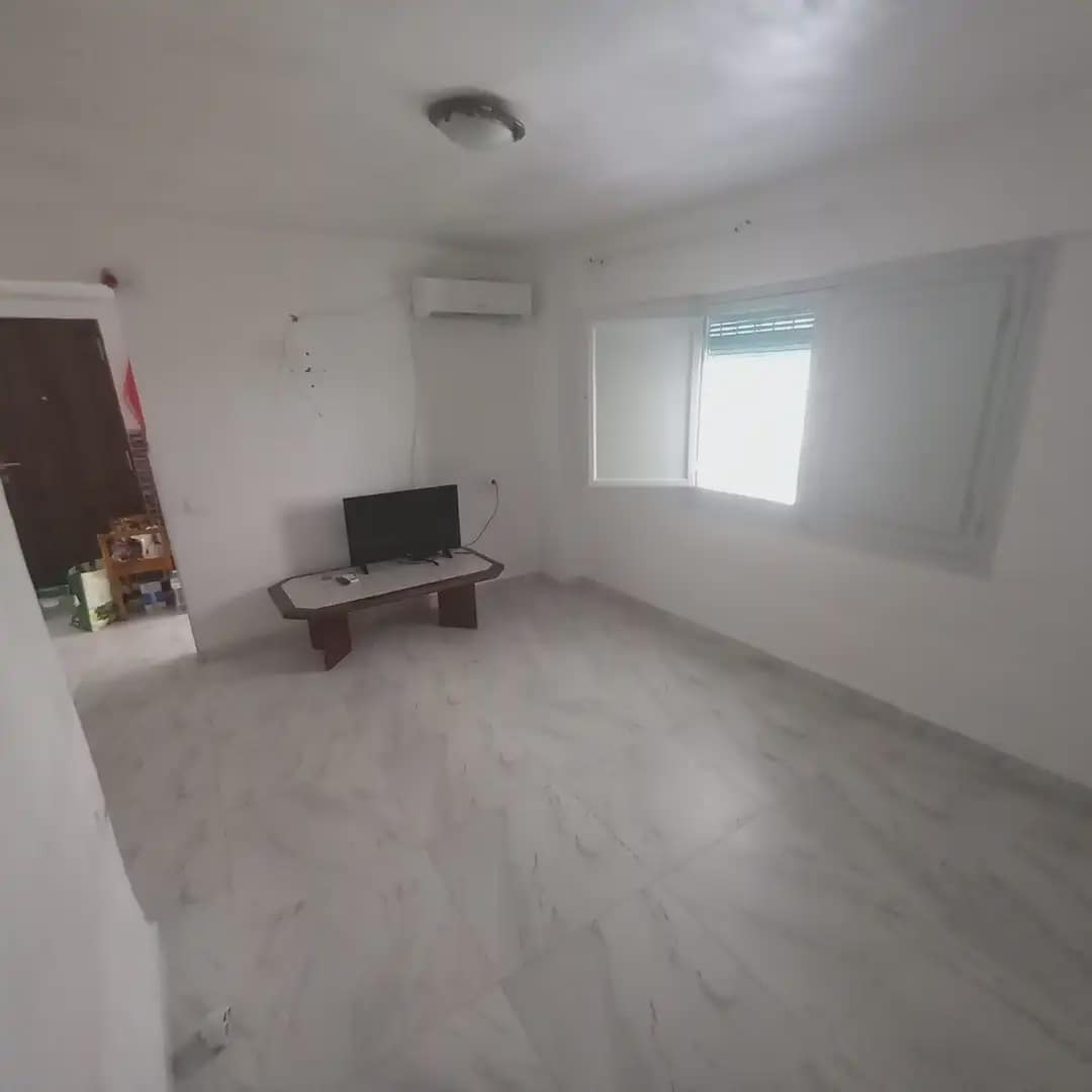 Piso de 3 habitaciones en Alicante / Alacant ciudad en venta - 79.000 € (Ref: 9772581)