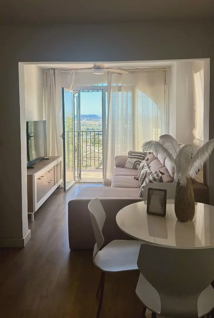 2 bedroom Apartment for rent in Muchamiel / Mutxamel with pool garage - € 1,250 (Ref: 9790010)