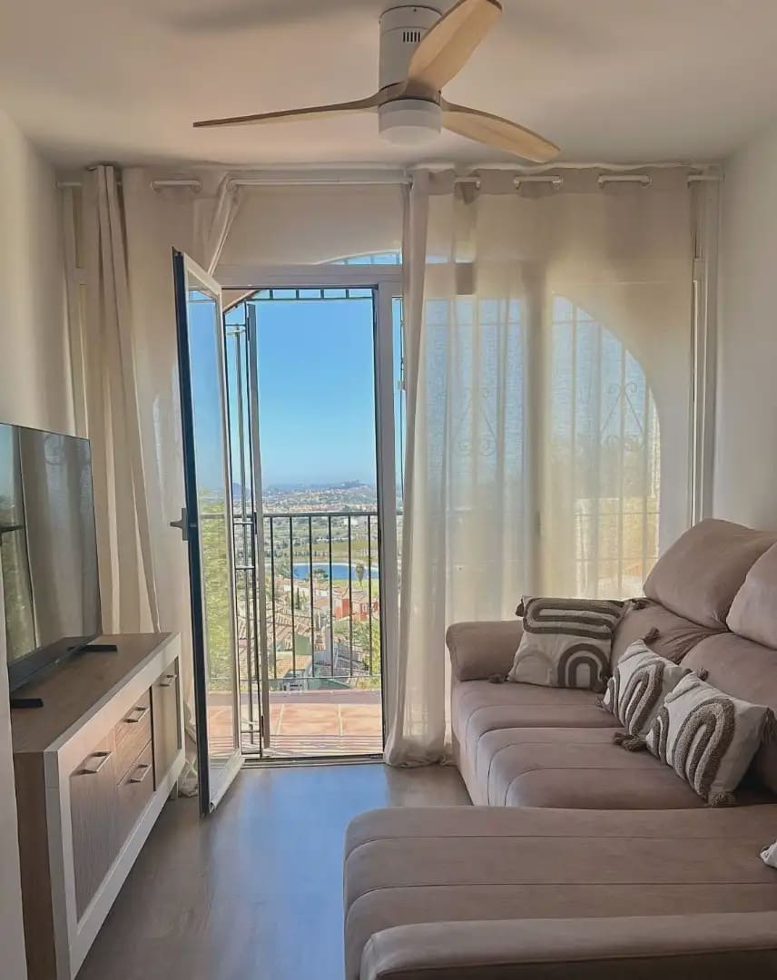 2 bedroom Apartment for rent in Muchamiel / Mutxamel with pool garage - € 1,250 (Ref: 9790010)