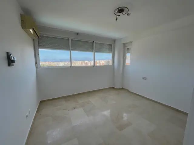 3 sovrum Takvåning att hyra i Alicante stad med pool garage - 1 600 € (Ref: 9790011)