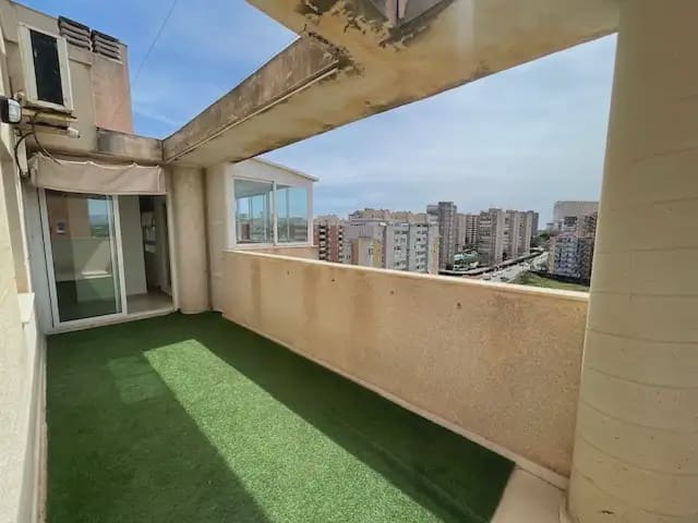3 soveværelse Penthouse til leje i Albufereta, Alicante by med swimmingpool garage - € 1.600 (Ref: 9790011)
