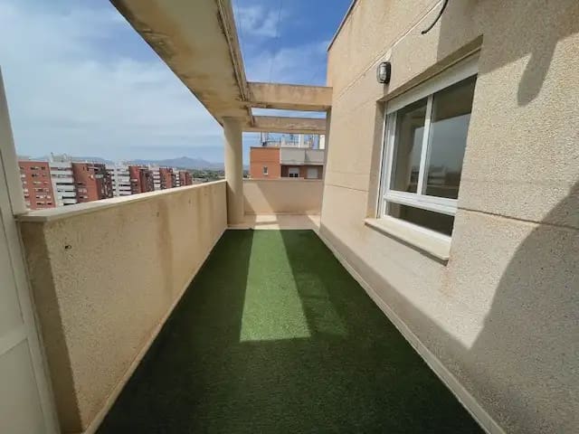 3 soveværelse Penthouse til leje i Albufereta, Alicante by med swimmingpool garage - € 1.600 (Ref: 9790011)
