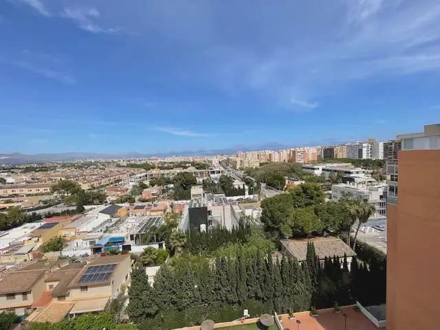 3 sovrum Takvåning att hyra i Alicante stad med pool garage - 1 600 € (Ref: 9790011)