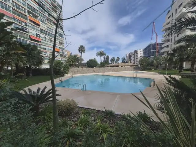 Piso de 2 habitaciones en Alicante / Alacant ciudad en alquiler con piscina - 1.490 € (Ref: 9798431)