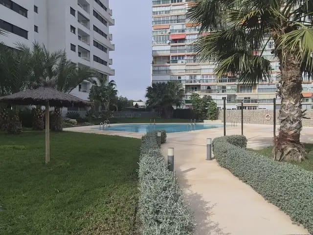 Piso de 2 habitaciones en Alicante / Alacant ciudad en alquiler con piscina - 1.490 € (Ref: 9798431)