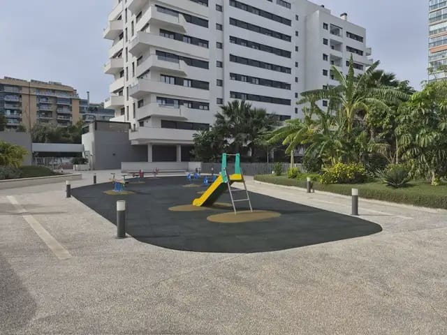 Piso de 2 habitaciones en Alicante / Alacant ciudad en alquiler con piscina - 1.490 € (Ref: 9798431)